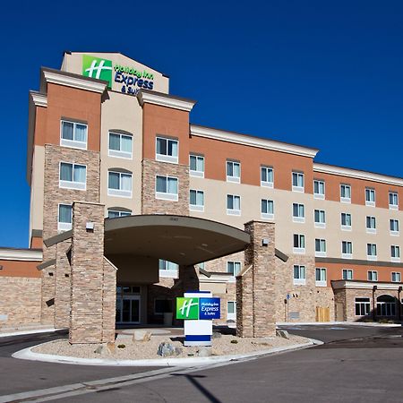 Holiday Inn Express And Suites Denver East Peoria Street By Ihg Exterior photo