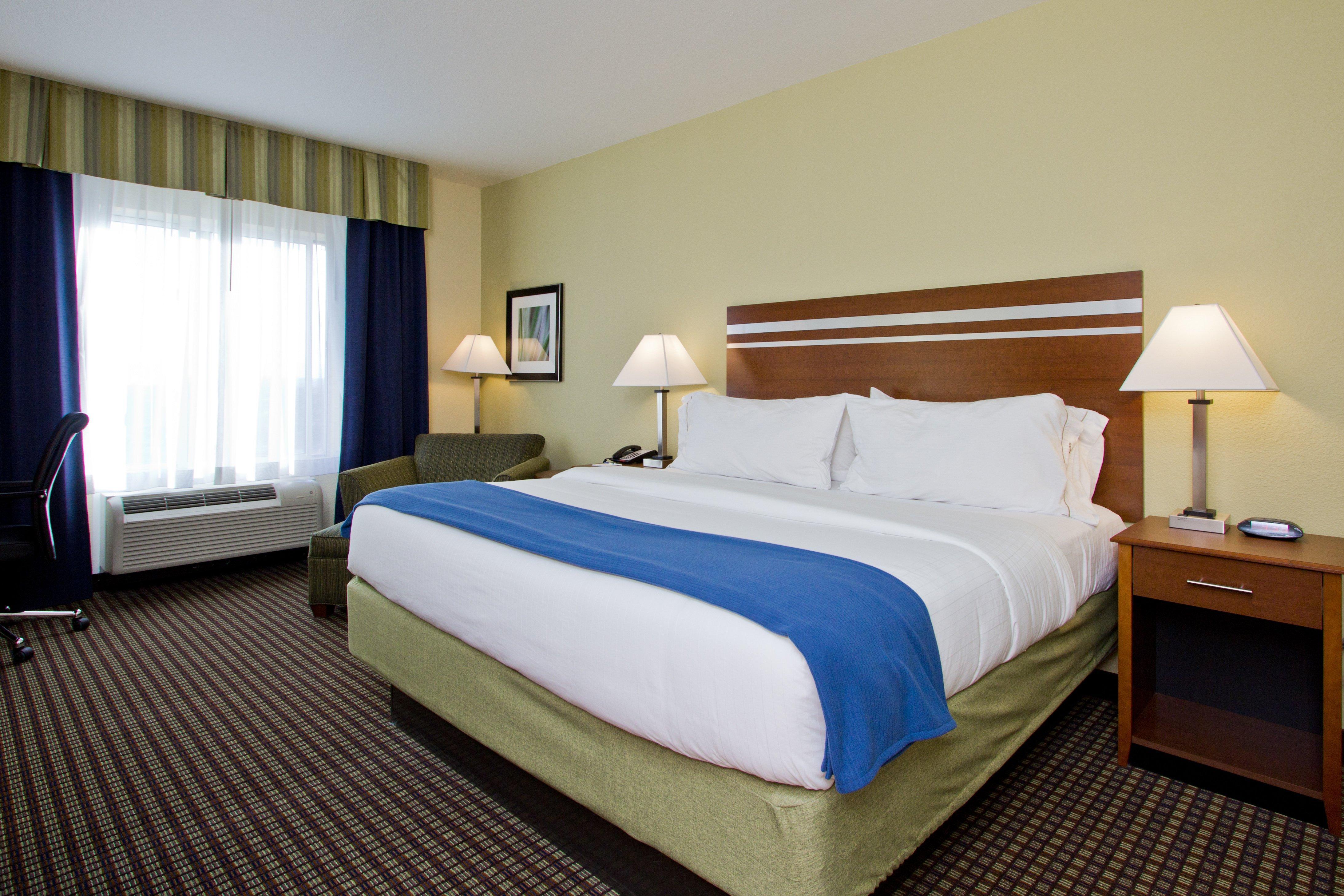 Holiday Inn Express And Suites Denver East Peoria Street By Ihg Exterior photo