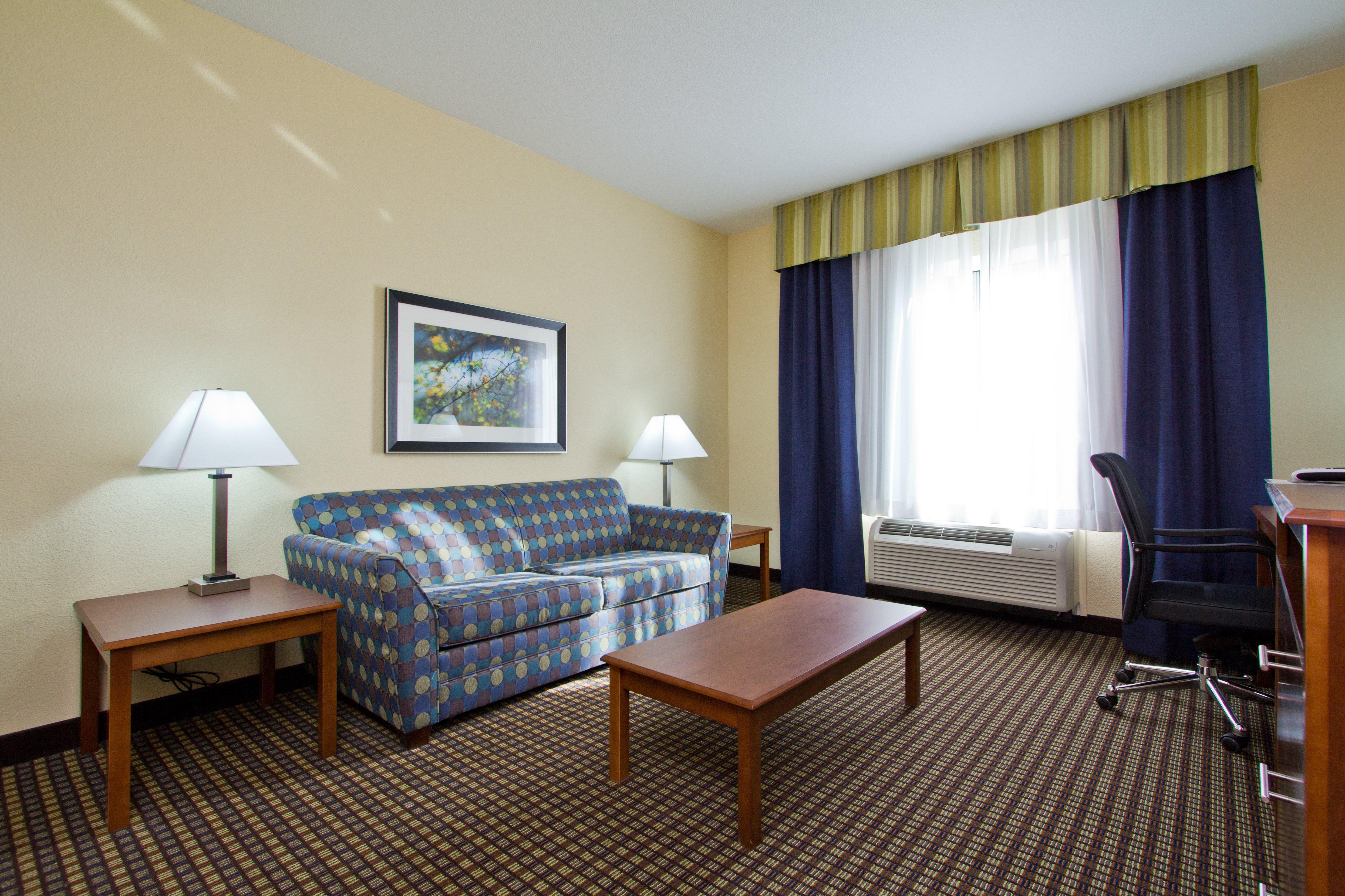 Holiday Inn Express And Suites Denver East Peoria Street By Ihg Exterior photo